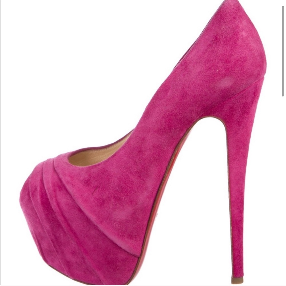 Christian Louboutin heels 👠